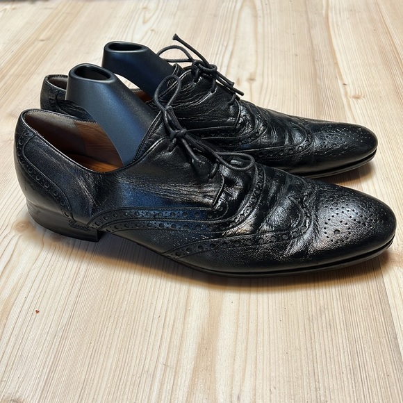 Gucci Black Leather Wingtip Shoes main image 12